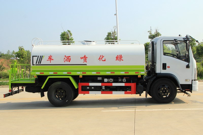 國六大福瑞卡9.2噸灑水車