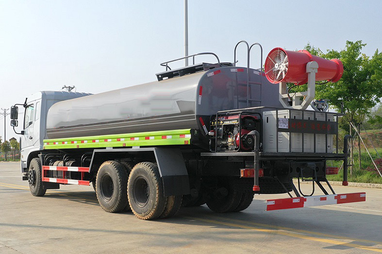 國六東風D3L后八輪20噸噴霧車/30米-40米霧炮