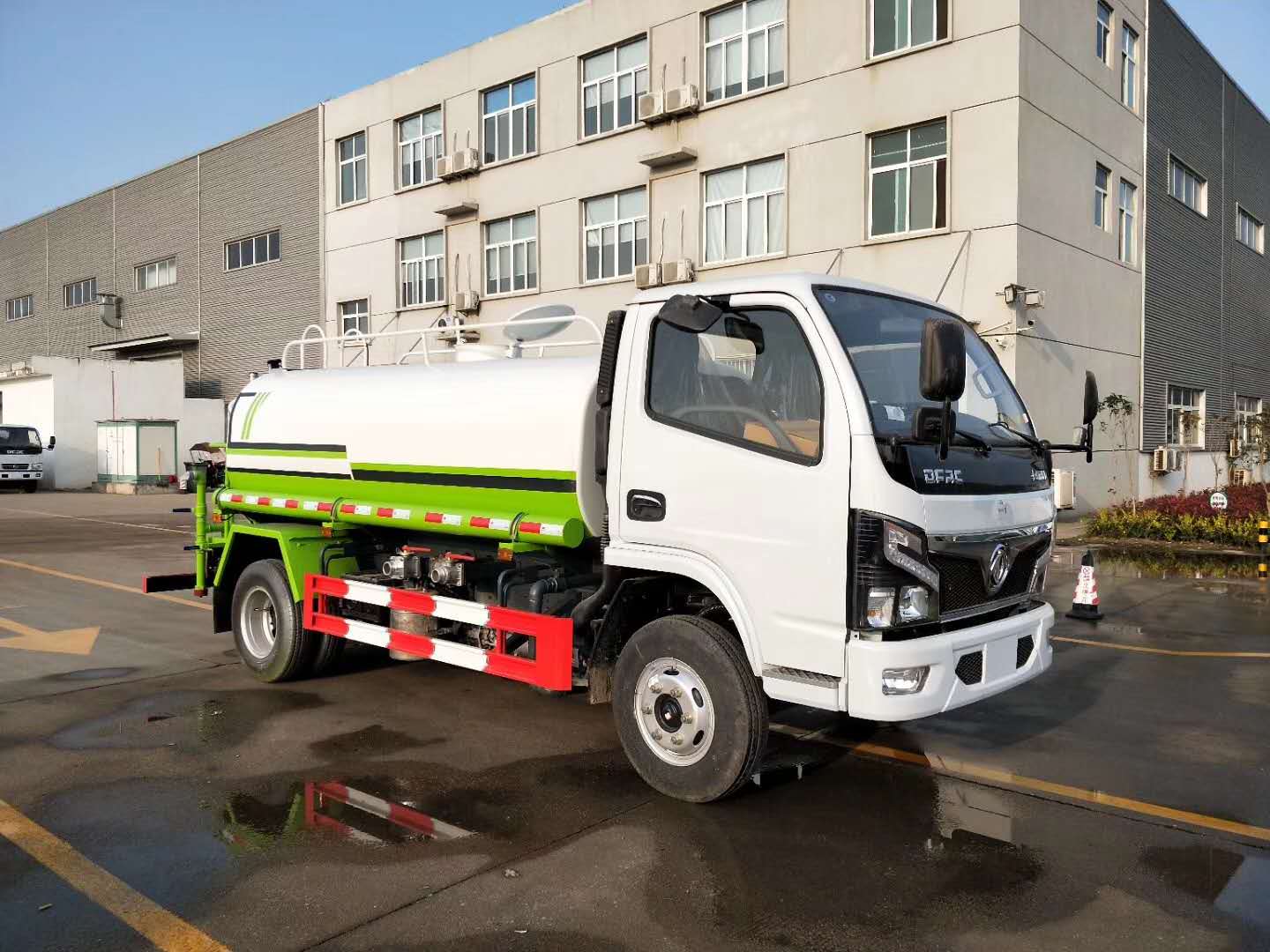 國六東風(fēng)福瑞卡5噸灑水車